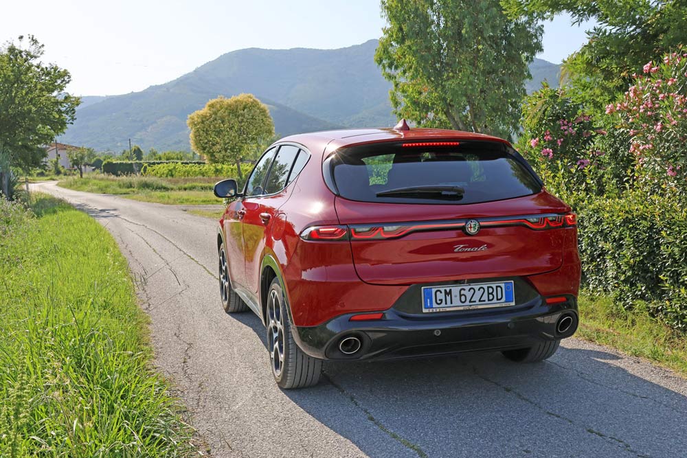 0727-italia1_010 イタリアのオーナーインタビュー Vol.1 トナーレ プラグインハイブリッド Q4|熱愛ブランドがもたらした「大きな喜び」と「密かな楽しみ」
